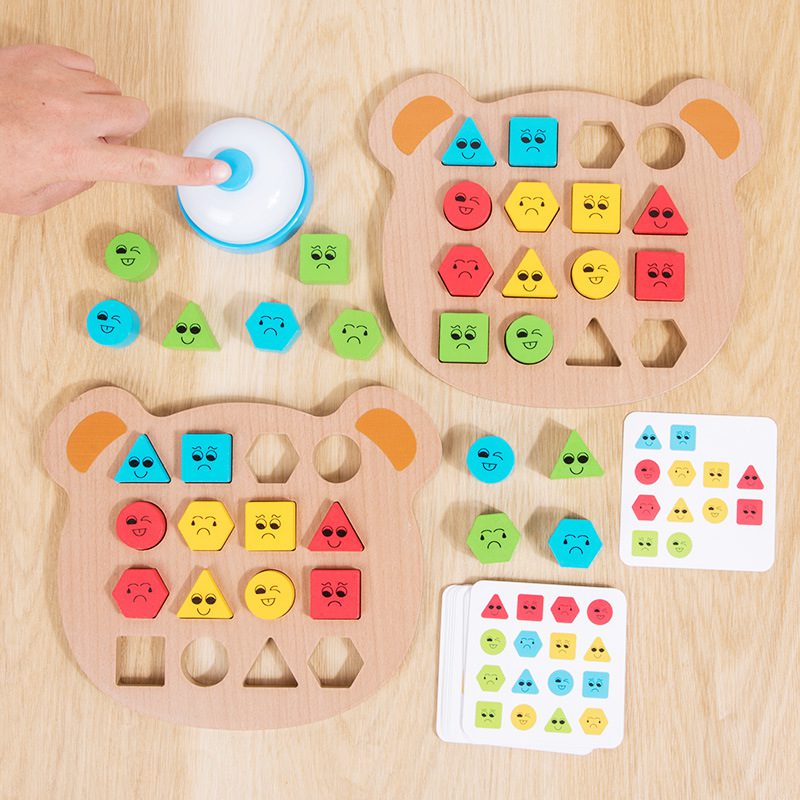 Bear-Shaped Wooden Logic Game – 2-Player Pattern Matching Strategy Toy with Bell for Kids