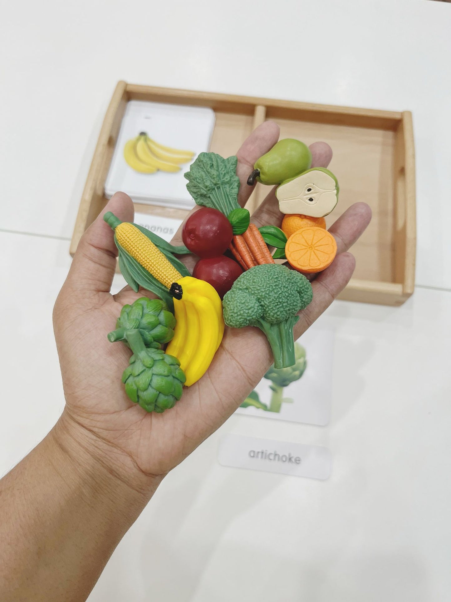 Montessori Classification Set - Fruits and Vegetables - 3-Part Cards (Classified Cards) with Mini Objects